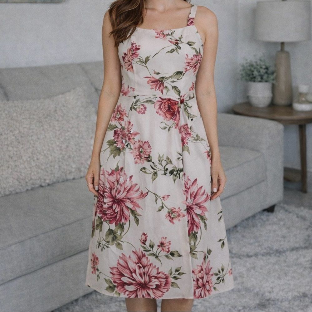 Rickie Freeman for Teri Jon White and Pink Floral Mini Dress 100% silk